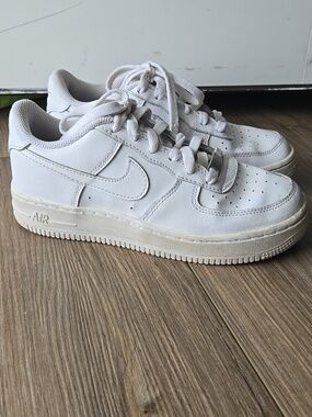 Nike Air Force 1 White Sneakers